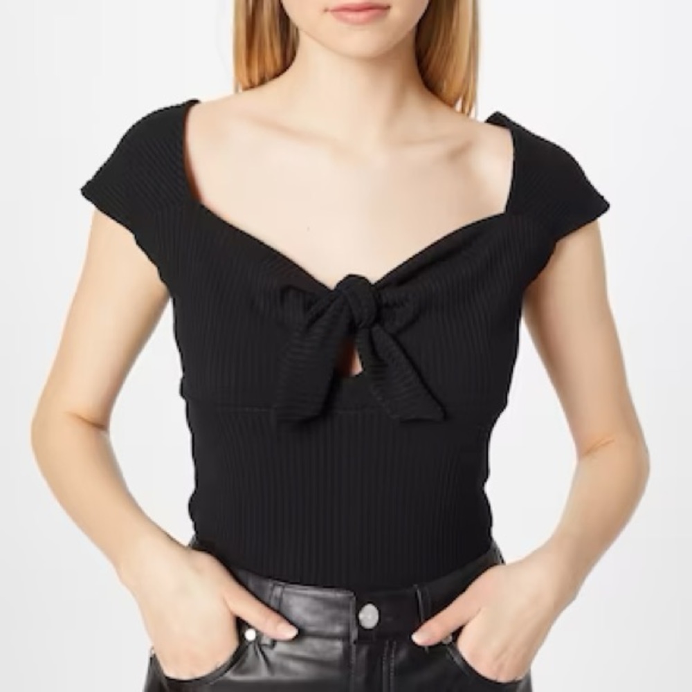 NEW Guess SL Valeriana Top